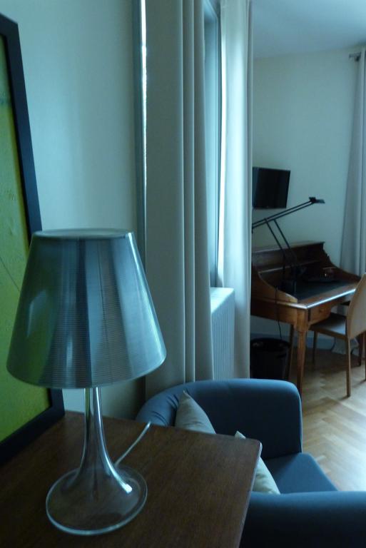 La Maison De Roussille Bed & Breakfast Francheville  Room photo