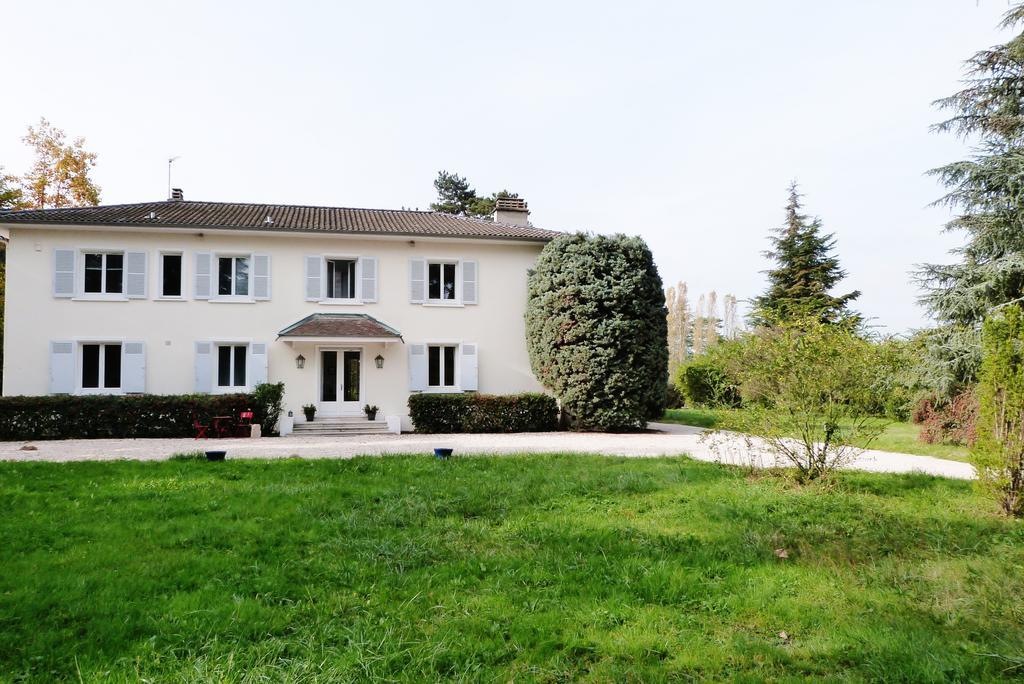 La Maison De Roussille Bed & Breakfast Francheville  Exterior photo